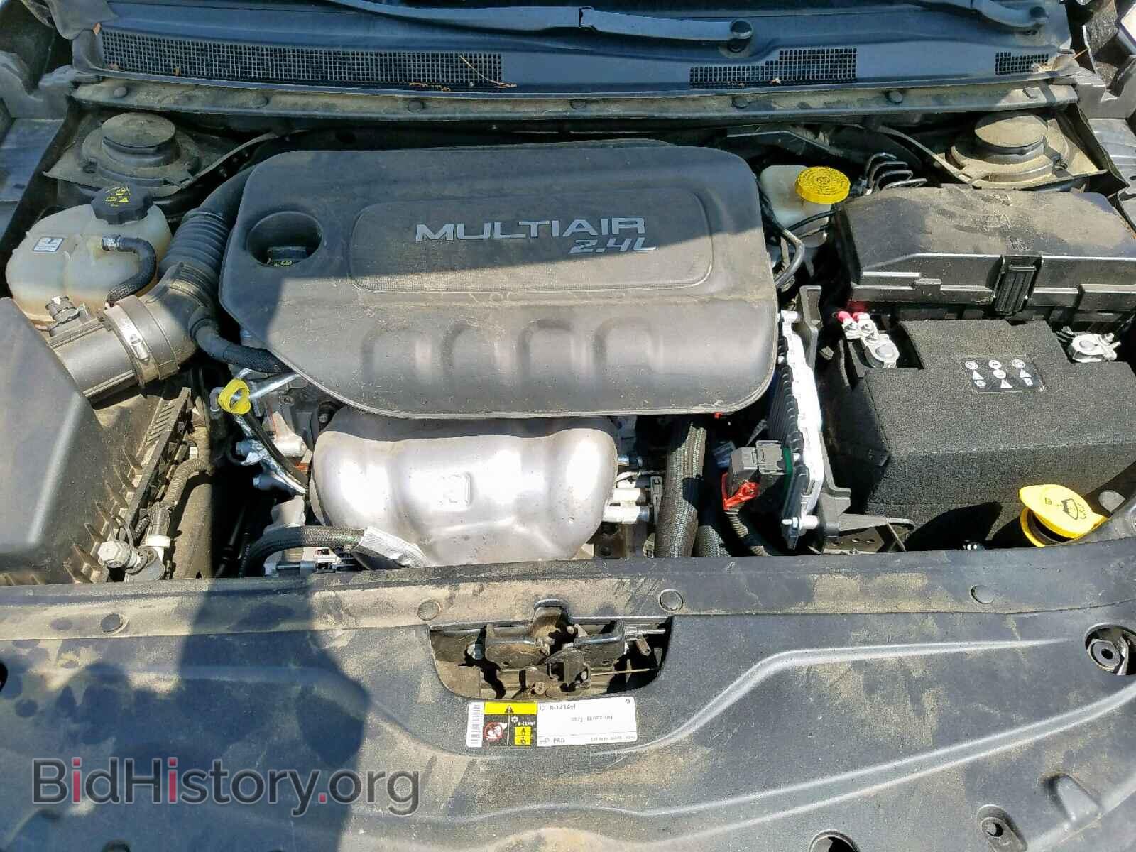 2016 CHRYSLER 200 - VIN: 1C3CCCAB1GN134264 - Photo 7