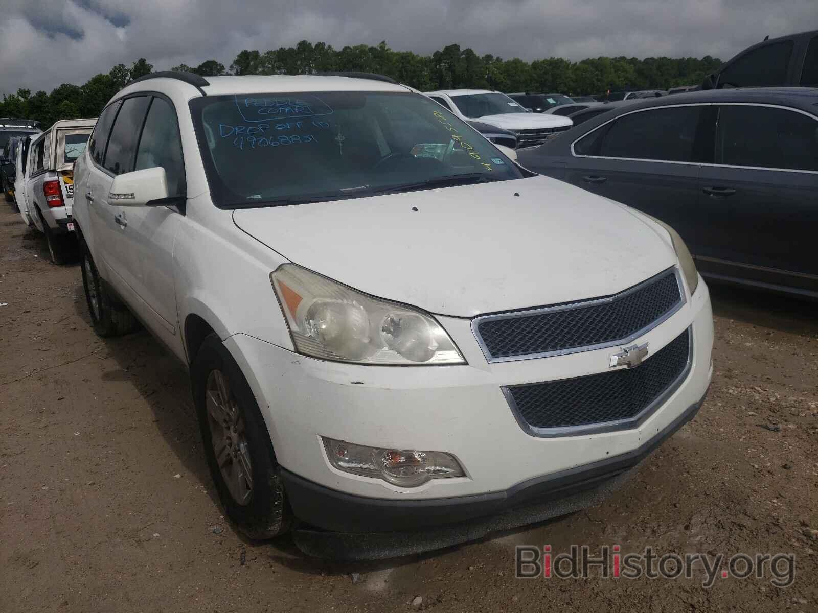 Photo 1GNKVGED0BJ319739 - CHEVROLET TRAVERSE 2011