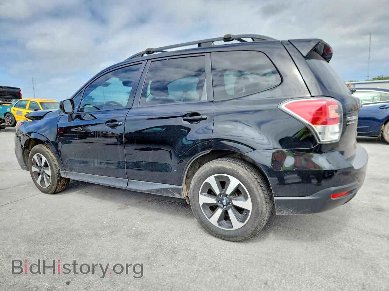 2017 SUBARU FORESTER - VIN: JF2SJAEC2HH586648 - Фото 2