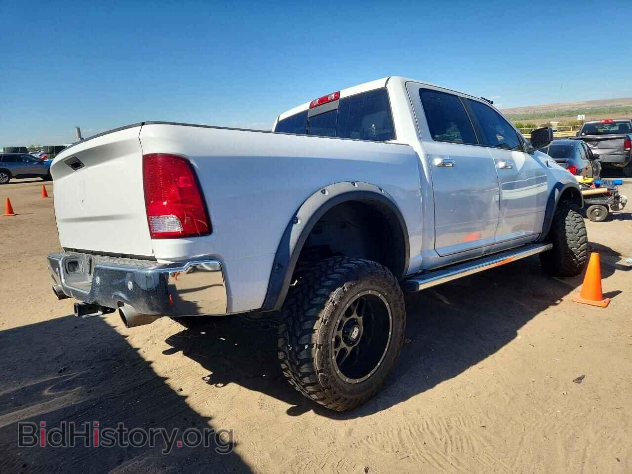 2017 RAM 1500 - VIN: 3C6RR7LT7HG714086 - Фото 3