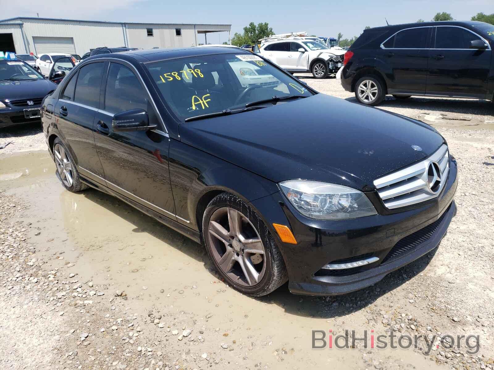 Photo WDDGF8BB5BR158798 - MERCEDES-BENZ C CLASS 2011