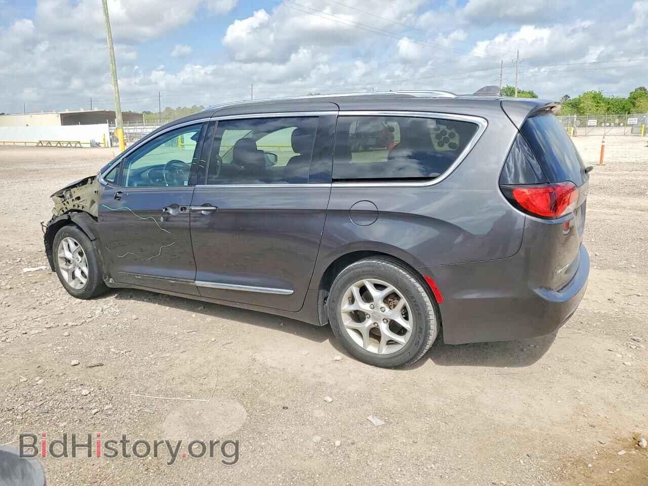 2017 CHRYSLER PACIFICA - VIN: 2C4RC1EG2HR531003 - Photo 2