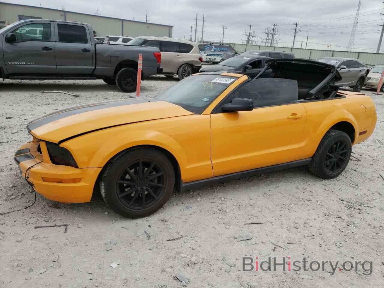 Photo 1ZVFT84N575309110 - FORD MUSTANG 2007