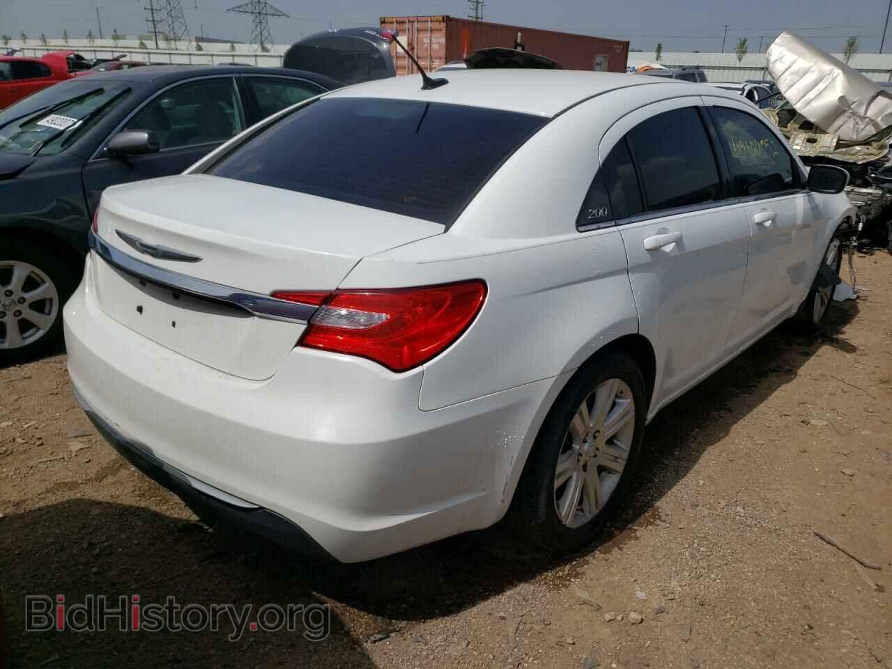 2011 CHRYSLER 200 - VIN: 1C3BC1FB3BN612606 - Фото 4
