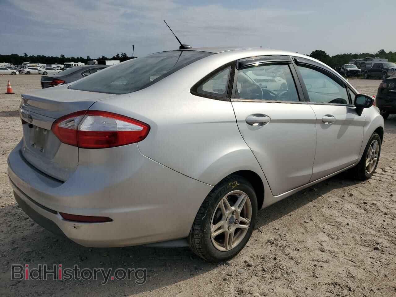 2017 FORD FIESTA - VIN: 3FADP4BJ1HM130569 - Фото 3