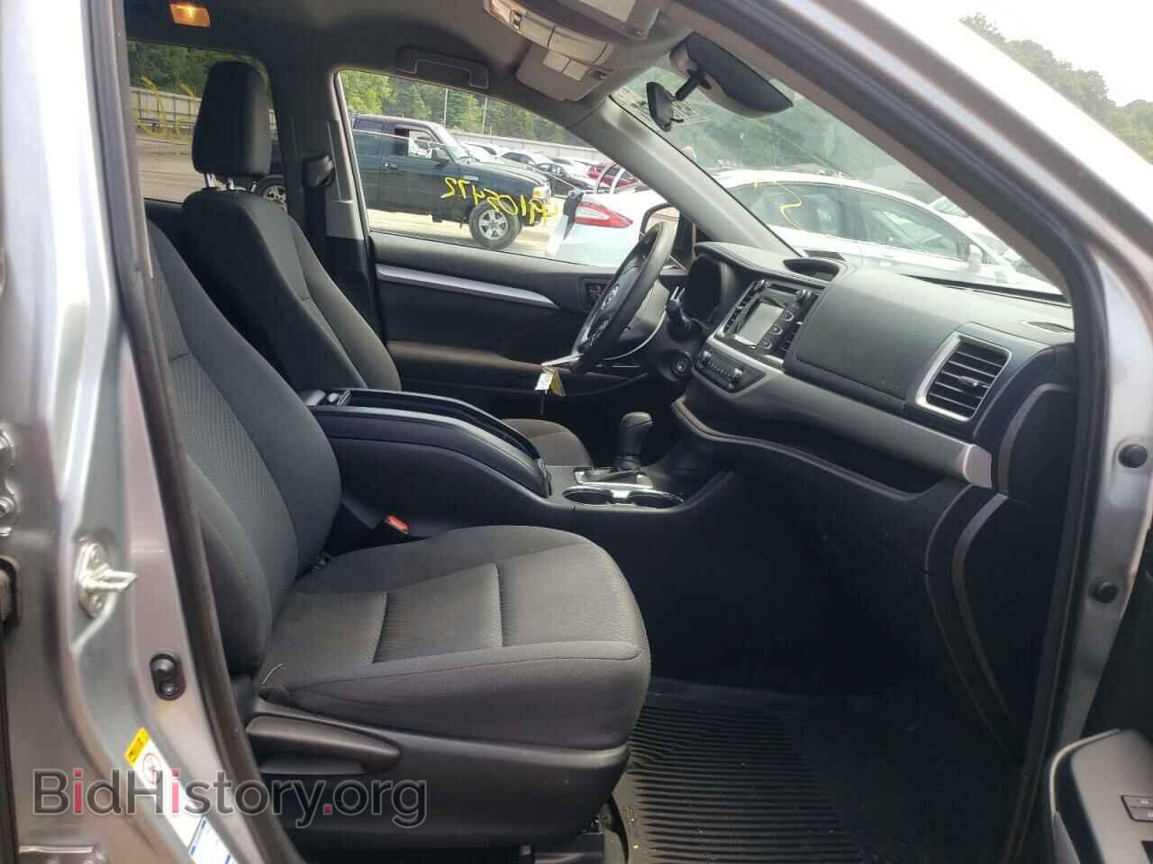 2018 TOYOTA HIGHLANDER - VIN: 5TDBZRFH9JS842995 - Фото 5
