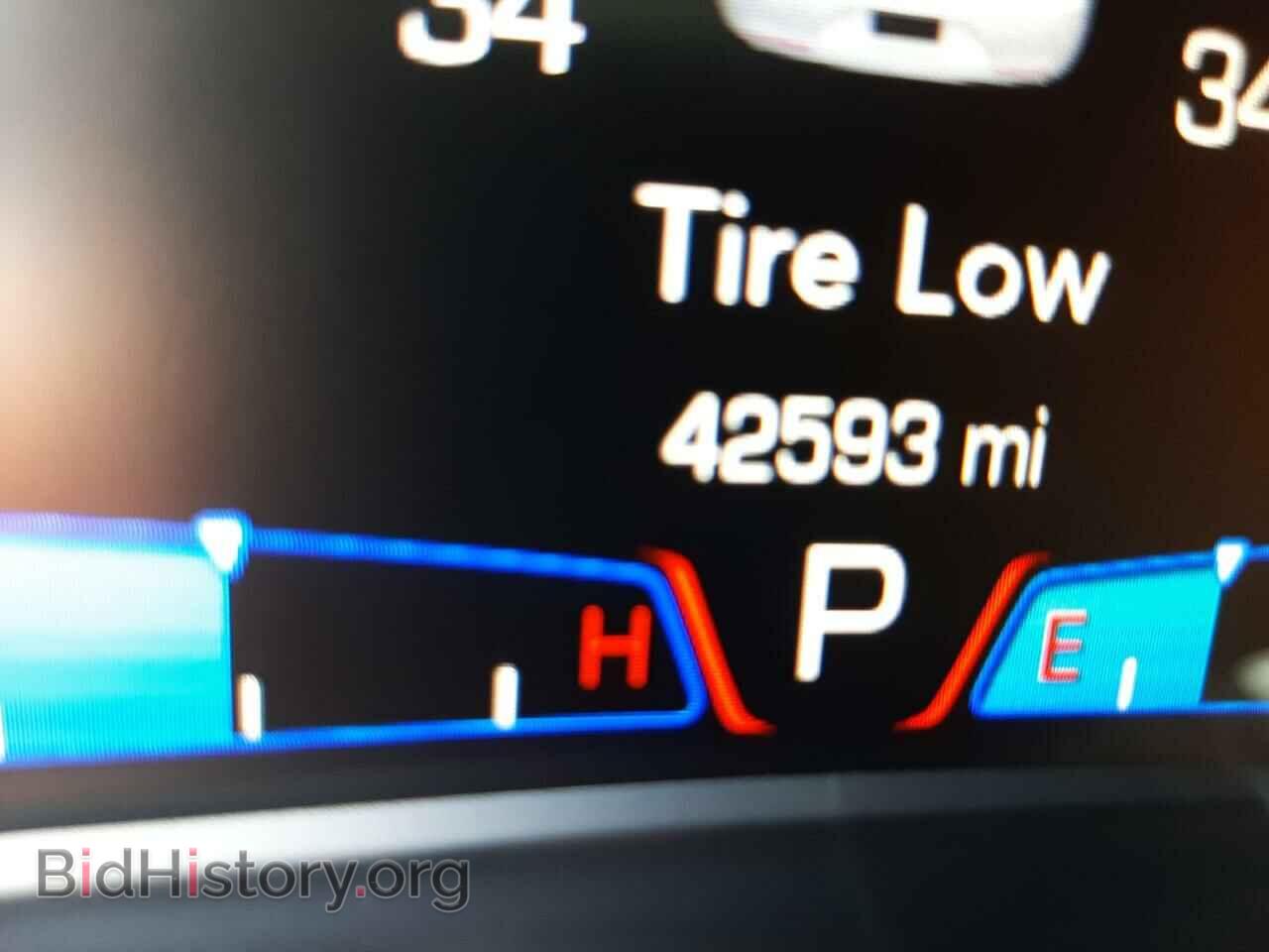 2017 CHRYSLER 300 - VIN: 2C3CCAGG2HH616758 - Фото 8