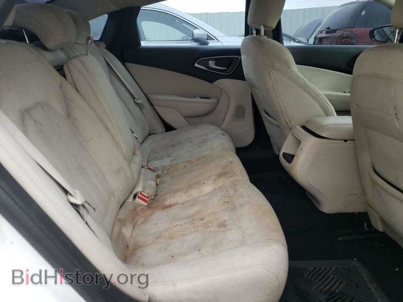 2015 CHRYSLER 200 - VIN: 1C3CCCAB9FN724047 - Фото 6