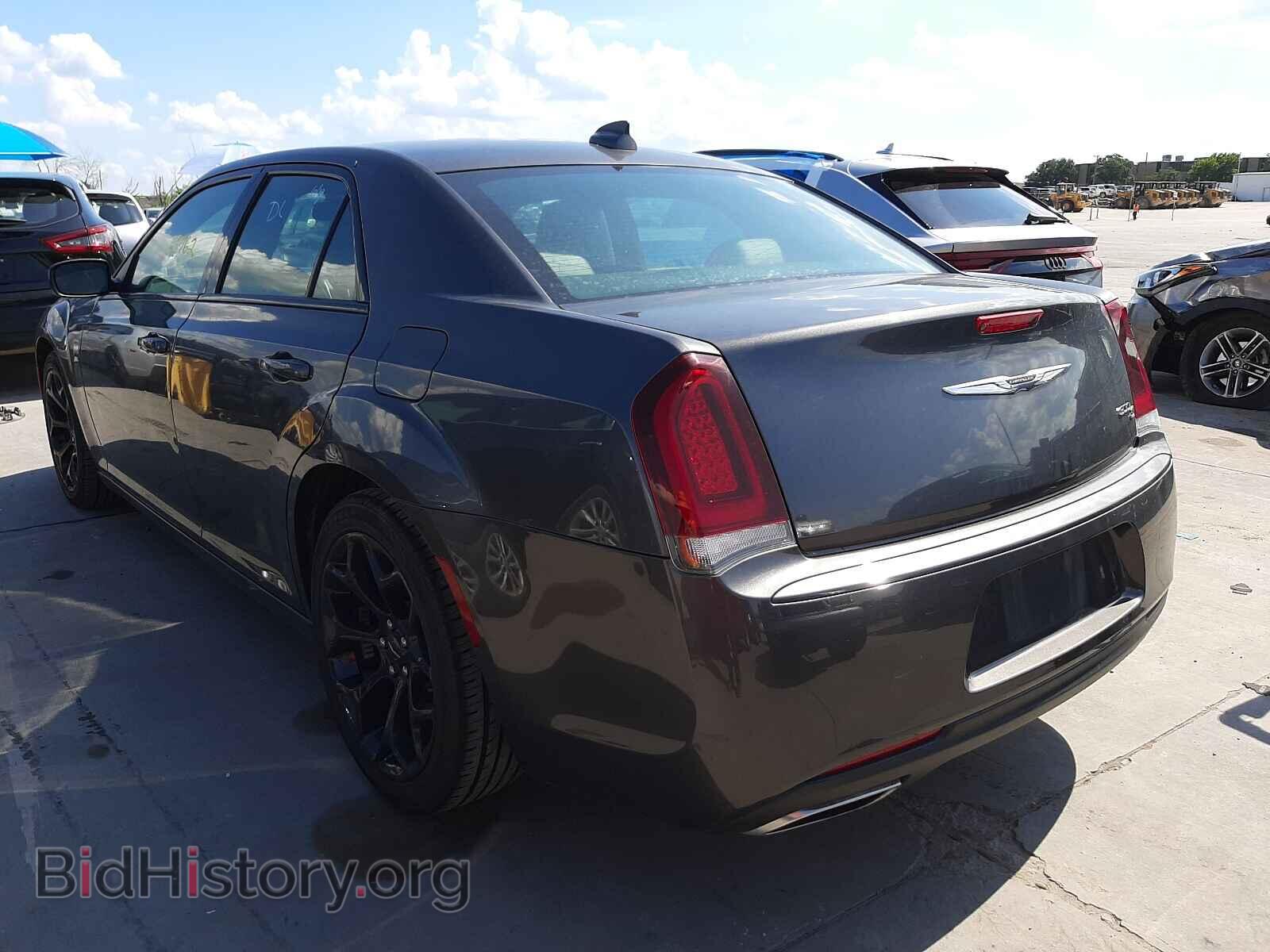 2019 CHRYSLER 300 - VIN: 2C3CCABG5KH661143 - Фото 3