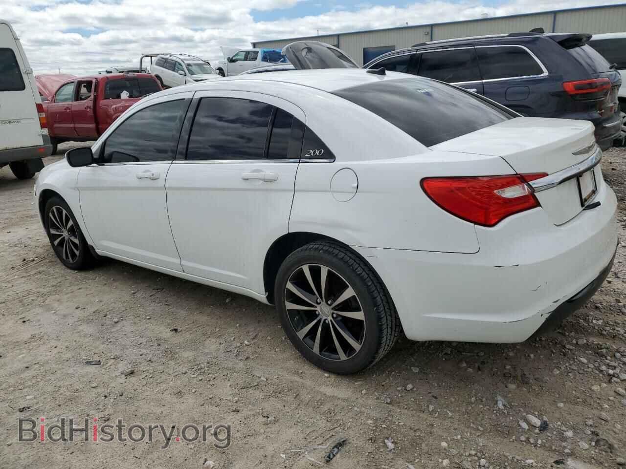 2013 CHRYSLER 200 - VIN: 1C3CCBBB2DN627603 - Photo 2