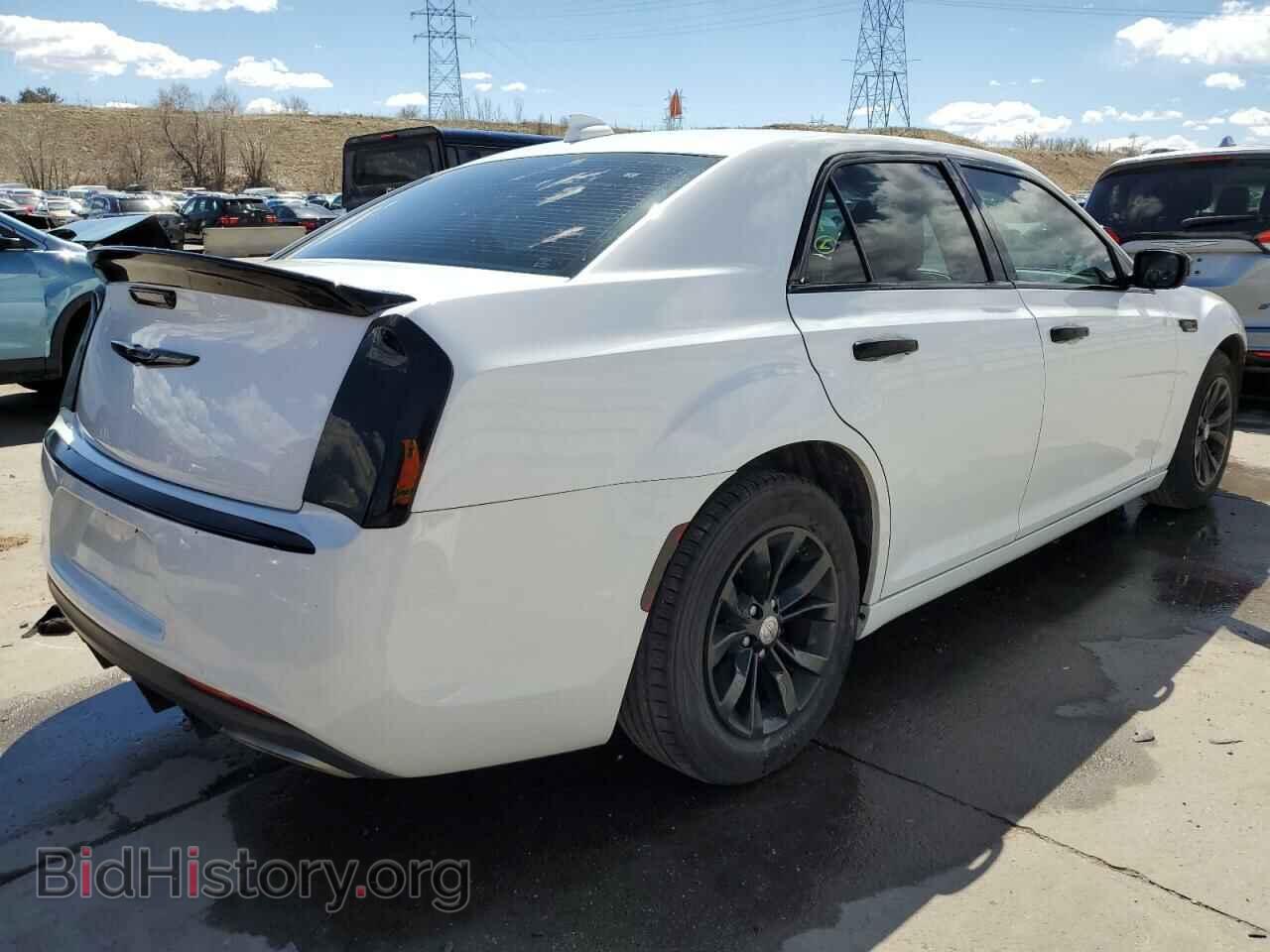 2015 CHRYSLER 300 - VIN: 2C3CCAAG7FH932081 - Фото 3