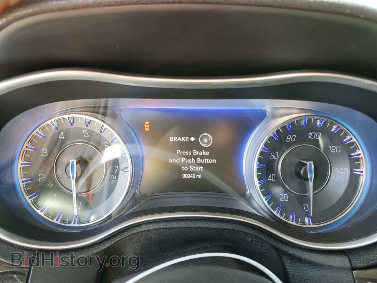 2015 CHRYSLER 300 - VIN: 2C3CCAAG7FH932081 - Фото 9
