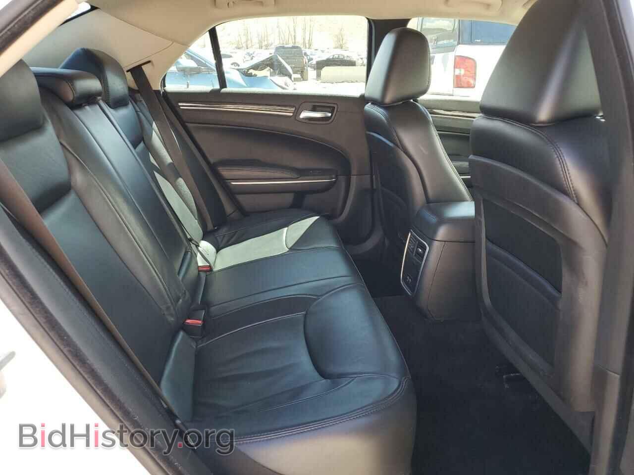 2015 CHRYSLER 300 - VIN: 2C3CCAAG7FH932081 - Фото 10