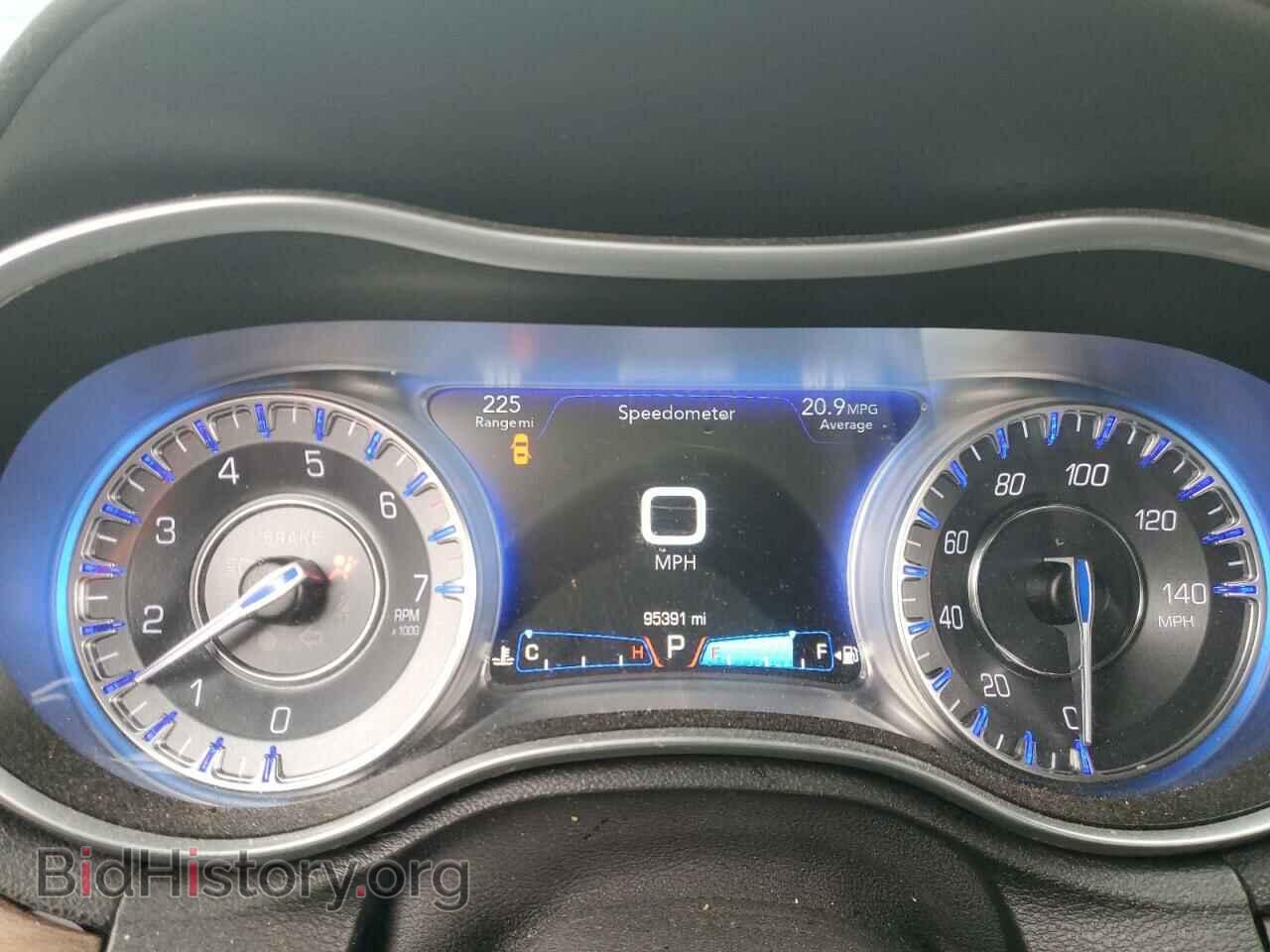 2017 CHRYSLER 300 - VIN: 2C3CCASG6HH648264 - Фото 9