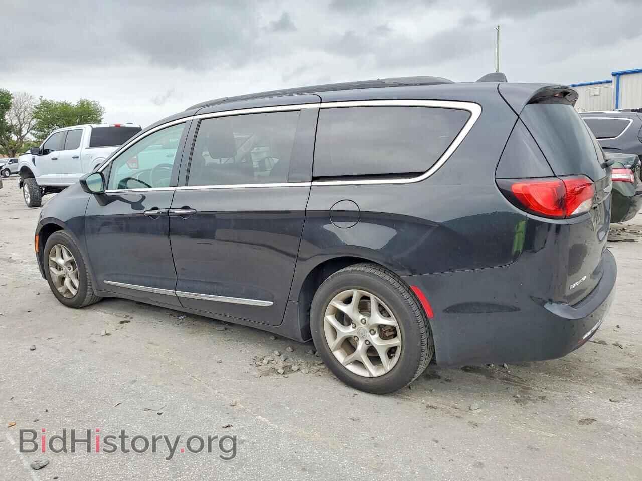 2017 CHRYSLER PACIFICA - VIN: 2C4RC1BGXHR777169 - Фото 2