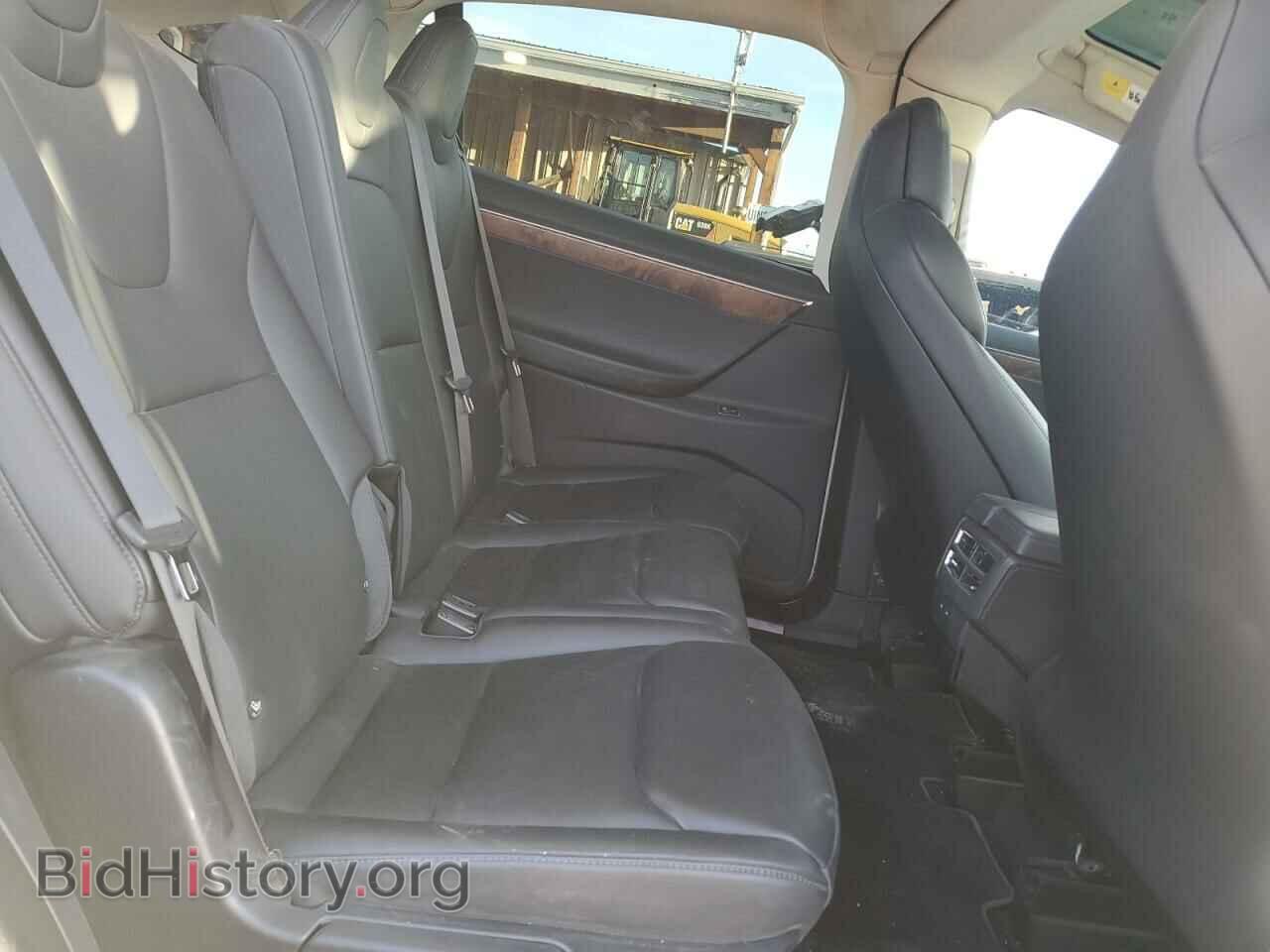 2017 TESLA MODEL X - VIN: 5YJXCDE20HF077701 - Photo 10