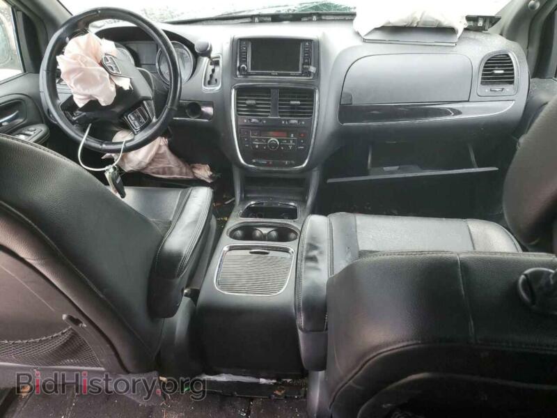 2016 Dodge CARAVAN (VIN 2C4RDGCG9GR337196) — photo 8 of 13