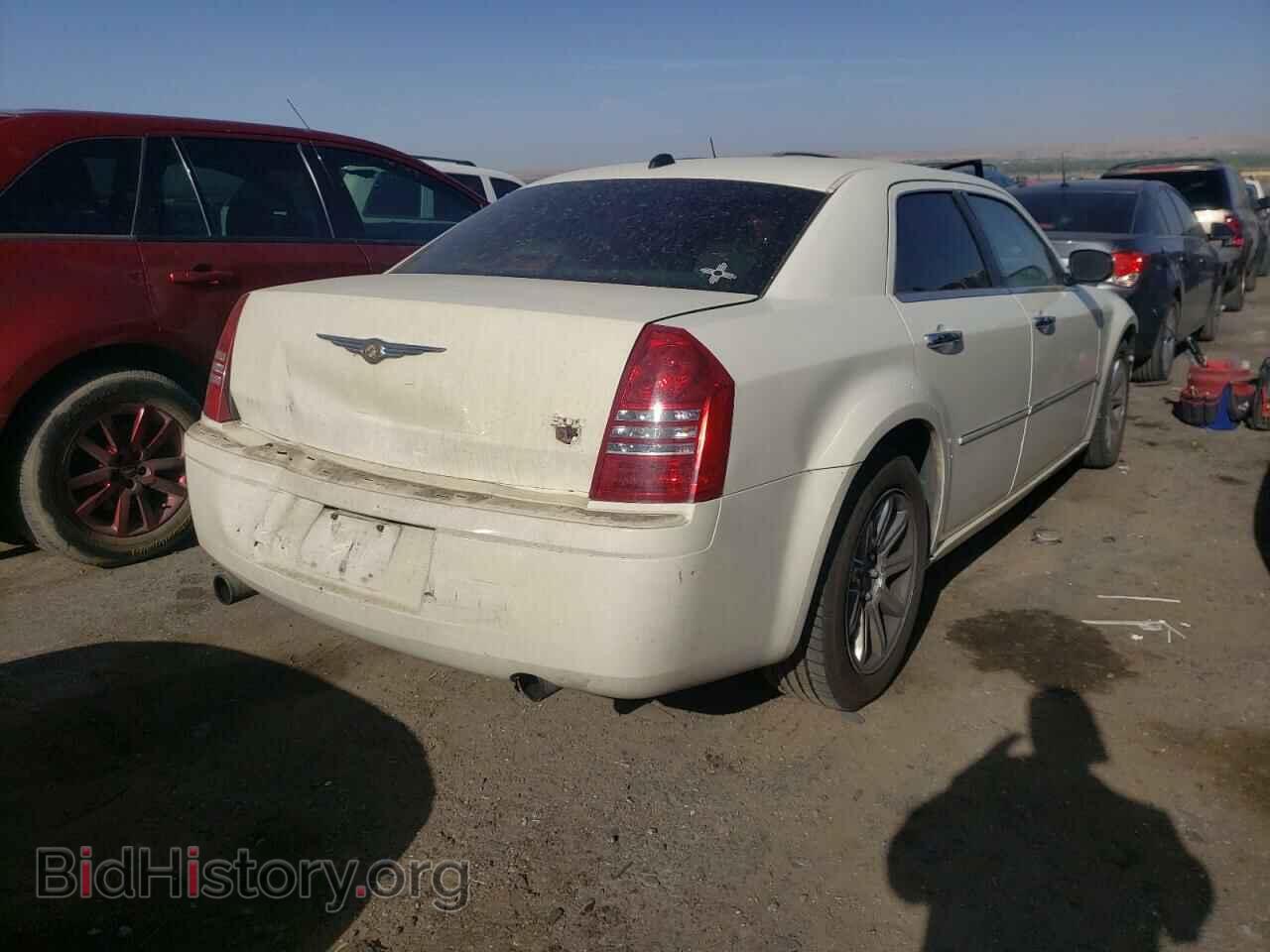 2006 CHRYSLER 300 - VIN: 2C3KA63H26H169410 - Фото 4