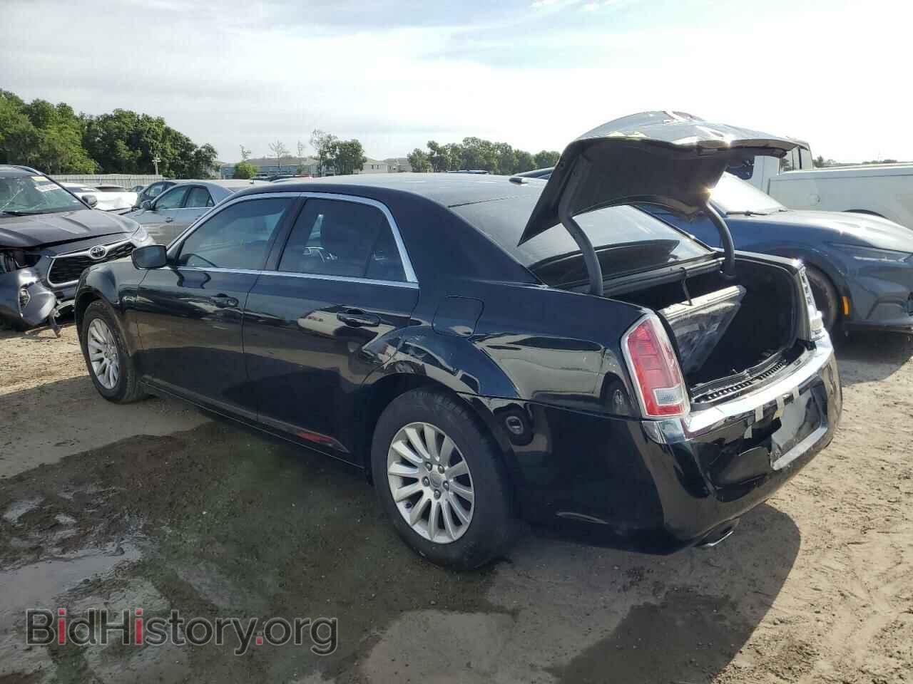 2012 CHRYSLER 300 - VIN: 2C3CCAAG9CH201941 - Photo 2