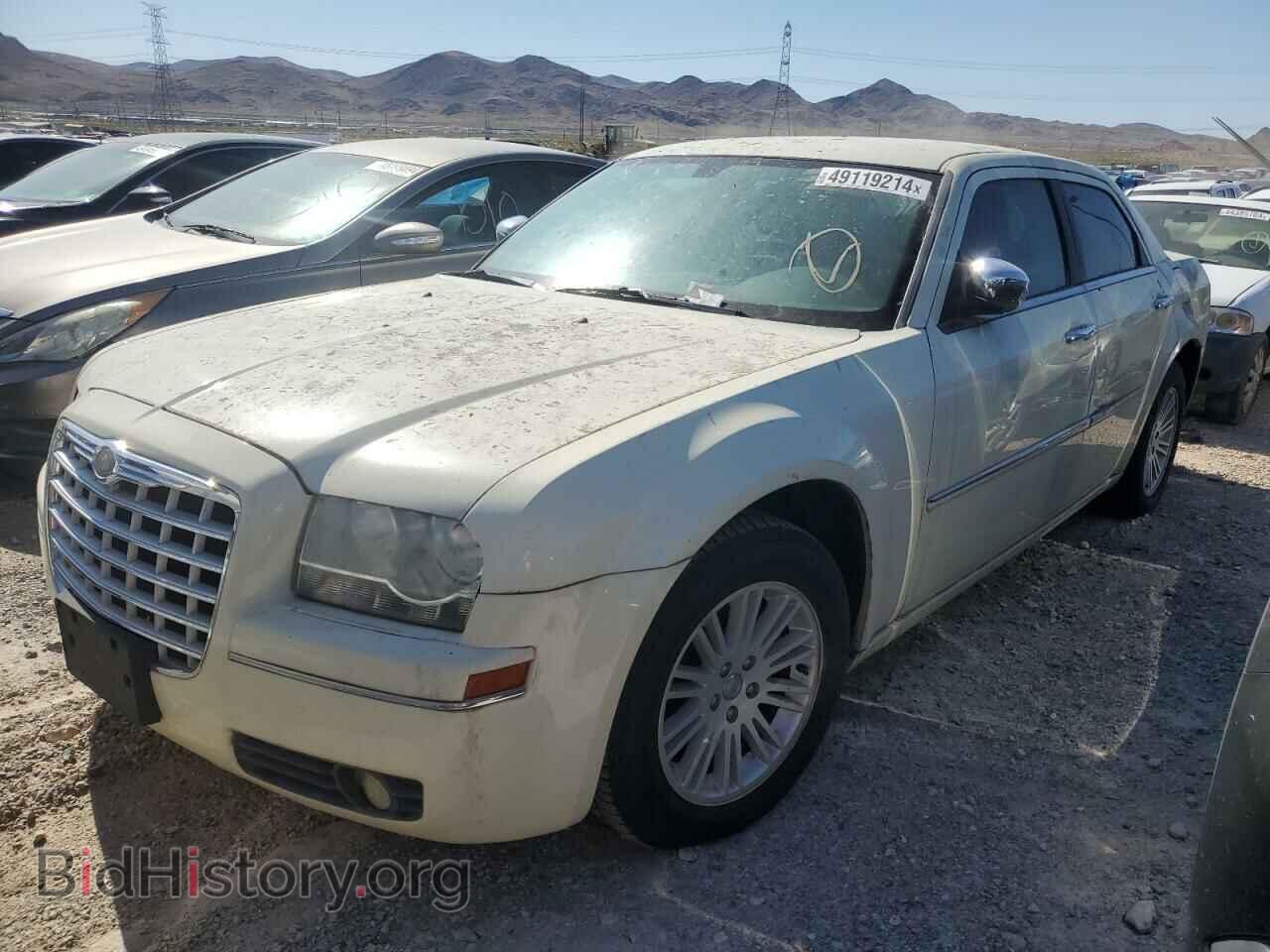 Photo 2C3CA5CV9AH167635 - CHRYSLER 300 2010