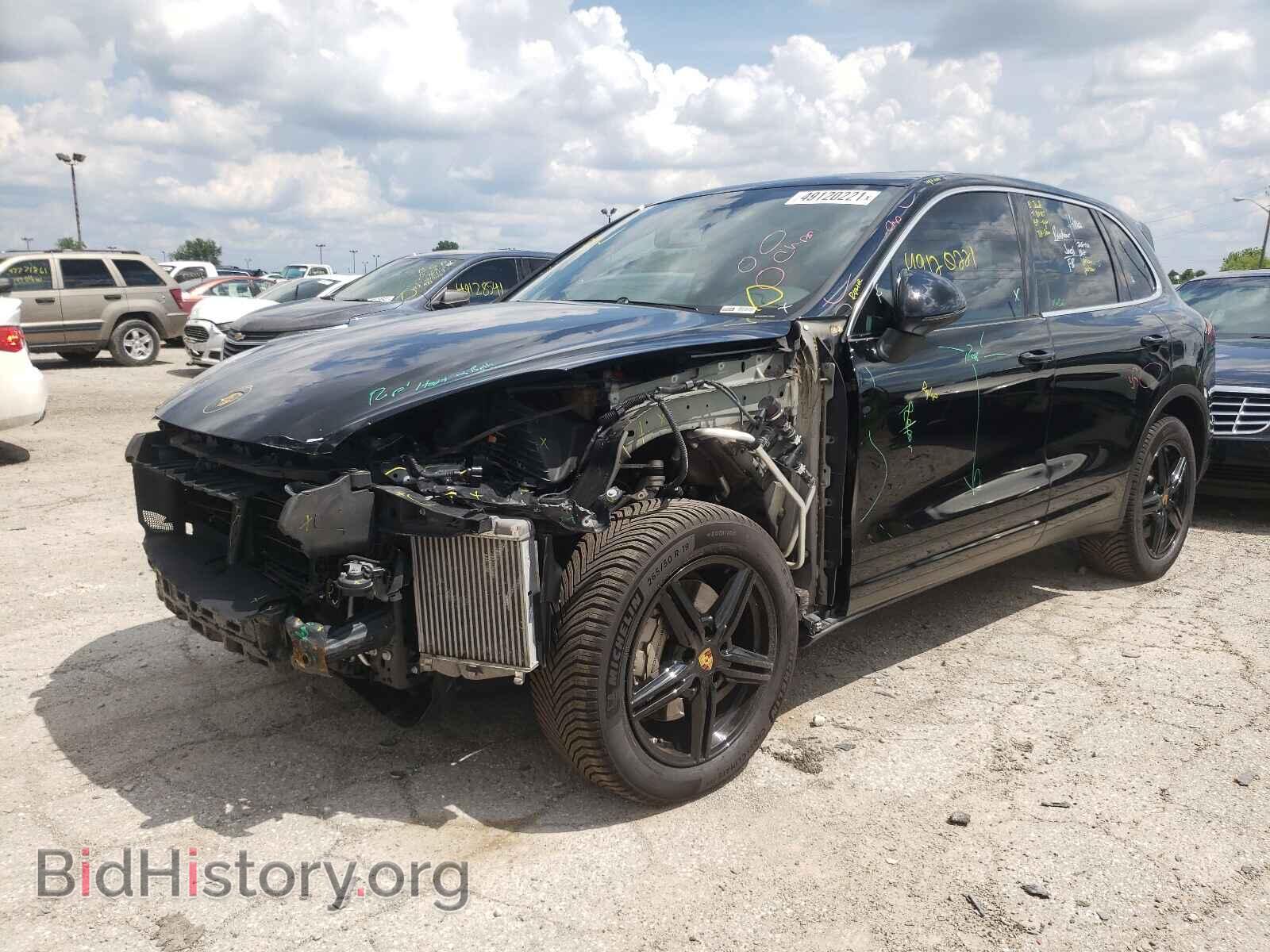 2016 PORSCHE CAYENNE - VIN: WP1AB2A29GLA93859 - Фото 2