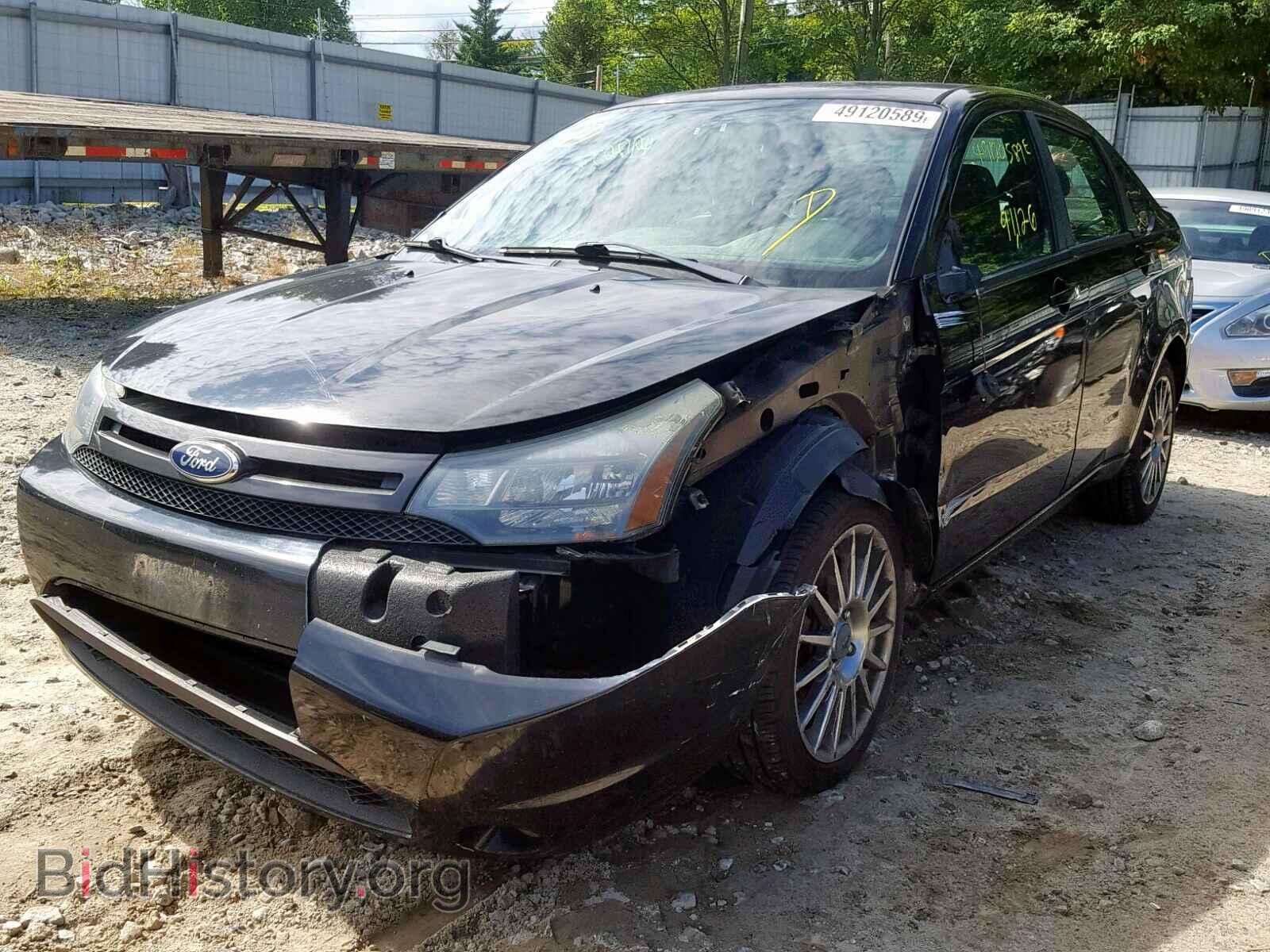 2011 FORD FOCUS - VIN: 1FAHP3GN0BW151735 - Фото 2