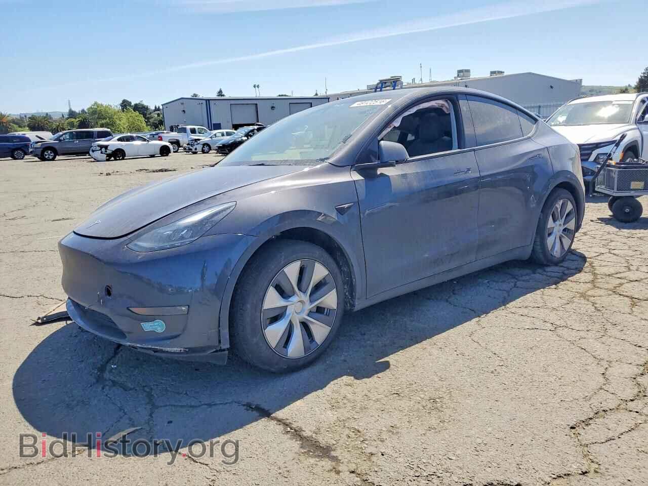 Photo 7SAYGAEE3RF081795 - TESLA MODEL Y 2024
