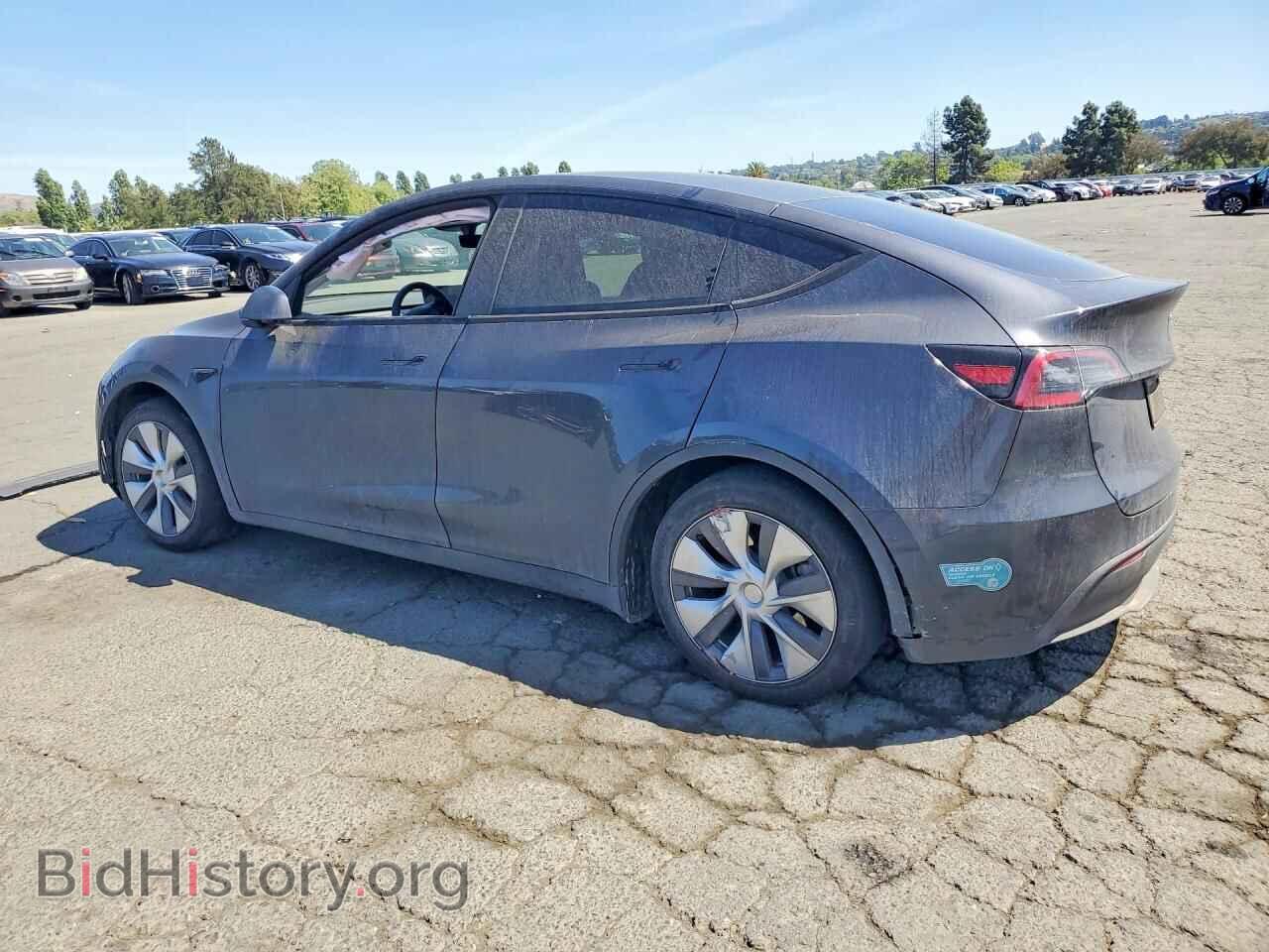 2024 TESLA MODEL Y - VIN: 7SAYGAEE3RF081795 - Photo 2