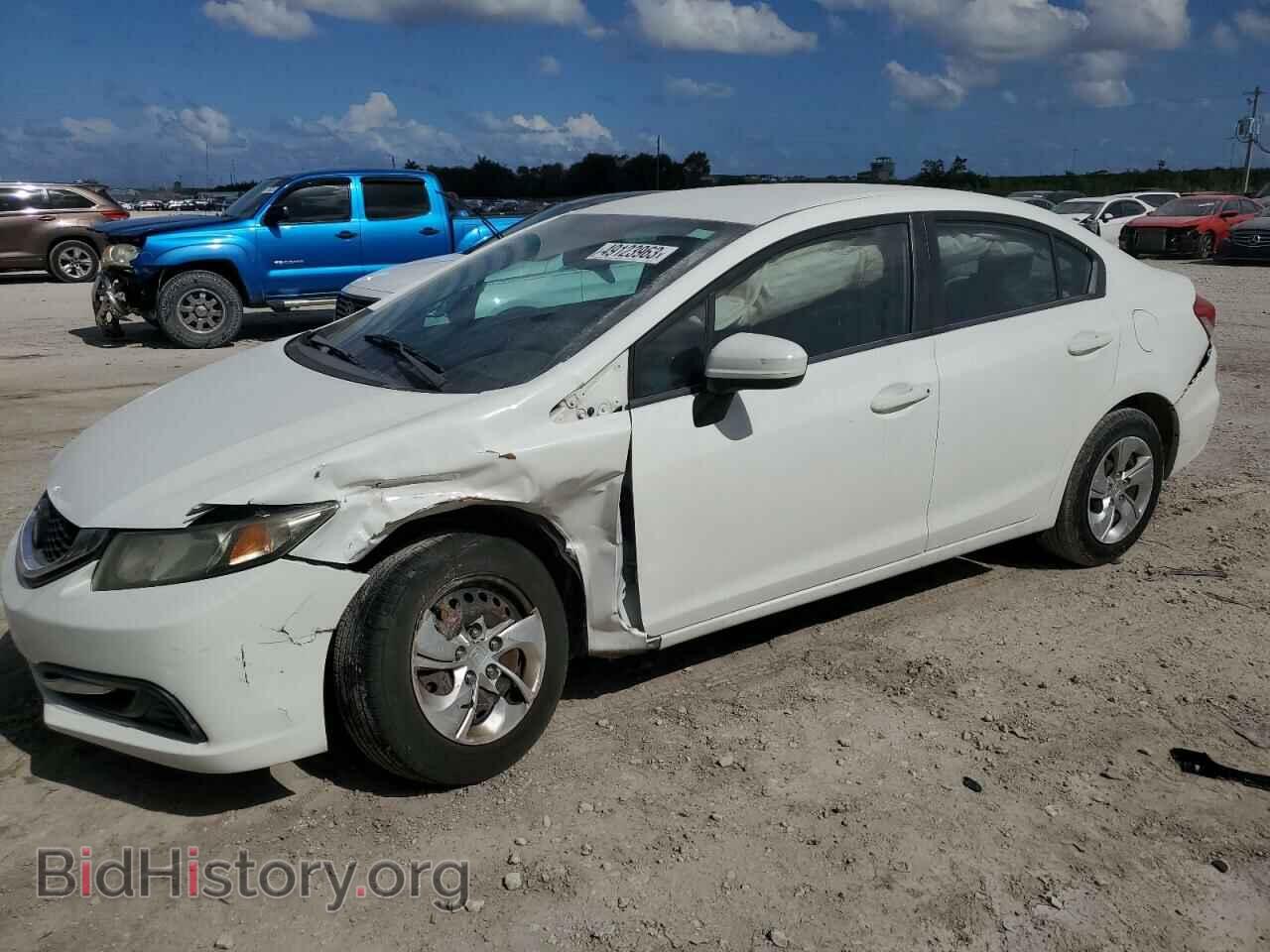 Фотография 19XFB2F56EE019881 - HONDA CIVIC 2014