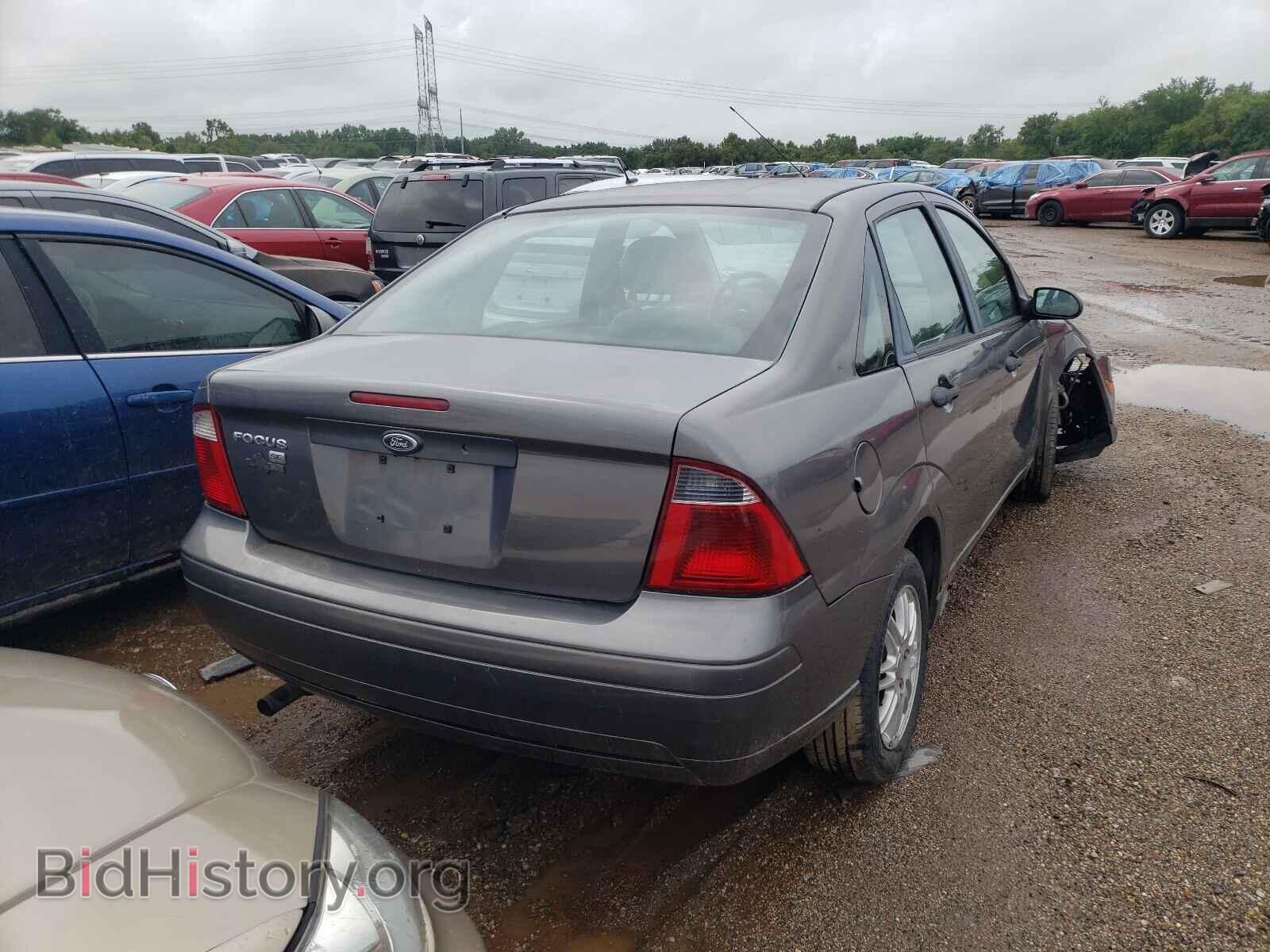 2007 FORD FOCUS - VIN: 1FAFP34N17W154095 - Фото 4