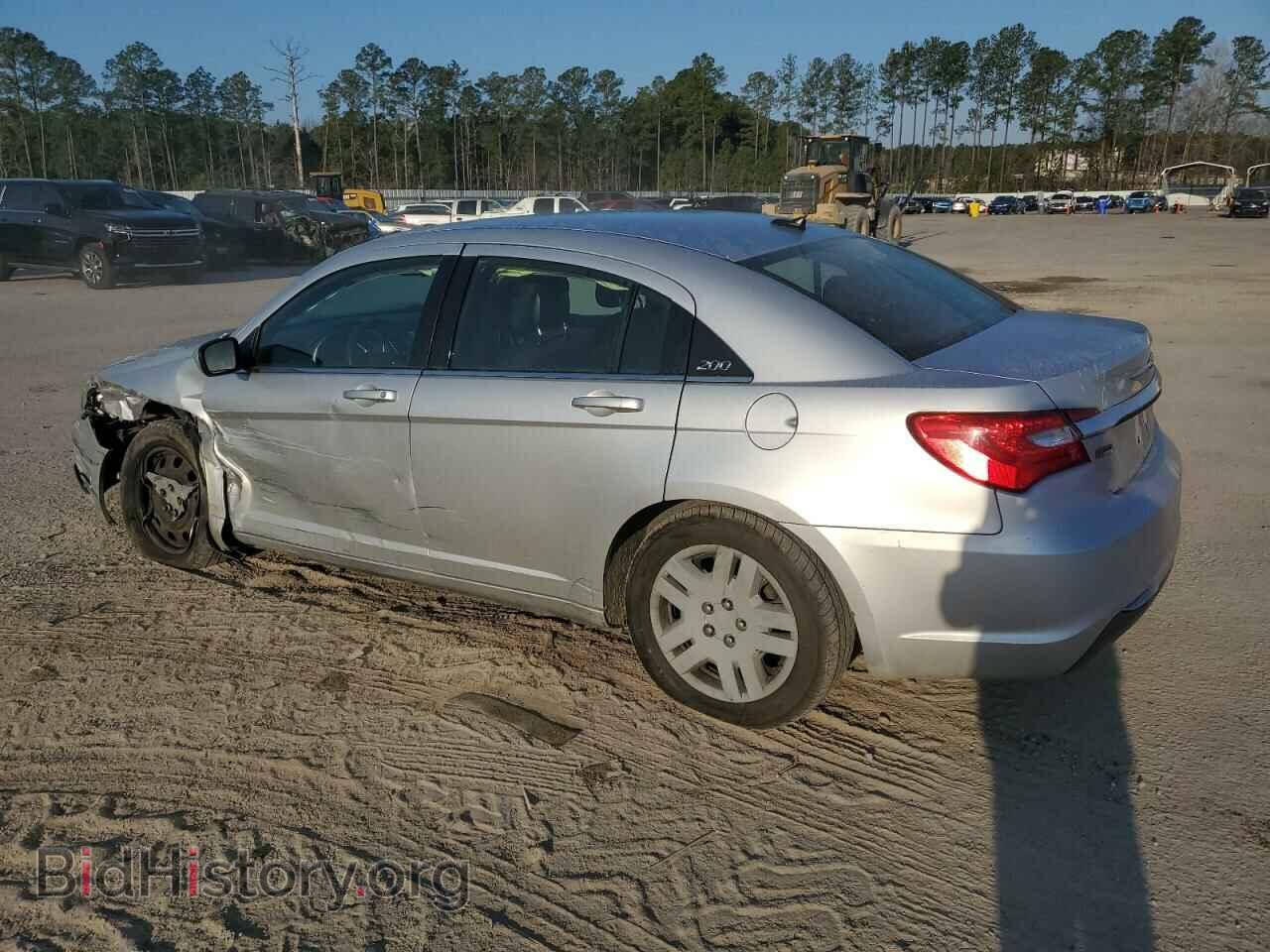 2012 CHRYSLER 200 - VIN: 1C3CCBAG1CN183853 - Фото 2