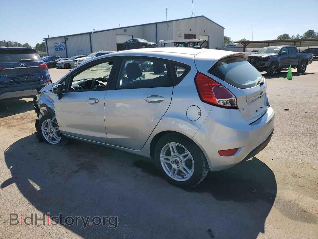 2018 FORD FIESTA - VIN: 3FADP4EJ7JM121991 - Фото 2