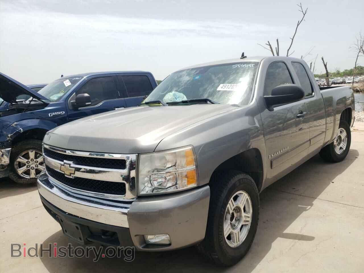 2007 CHEVROLET SILVERADO - VIN: 2GCEC19J771669749 - Photo 2
