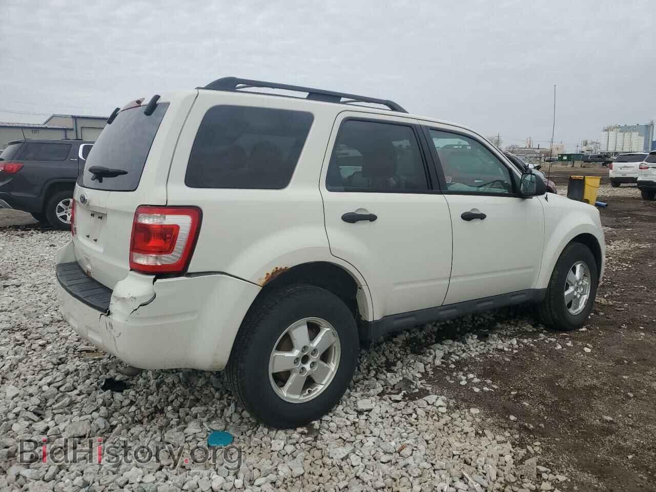 2010 FORD ESCAPE - VIN: 1FMCU0D73AKD43198 - Фото 3