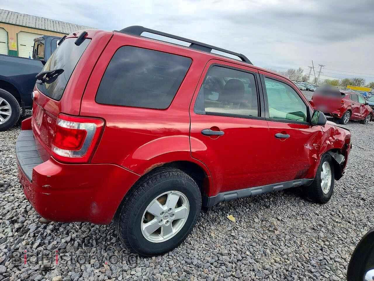 2011 FORD ESCAPE - VIN: 1FMCU9D77BKC51632 - Фото 3