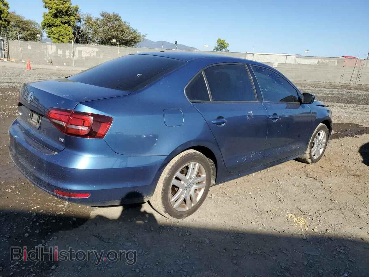 2018 VOLKSWAGEN JETTA - VIN: 3VW2B7AJ5JM236416 - Фото 3