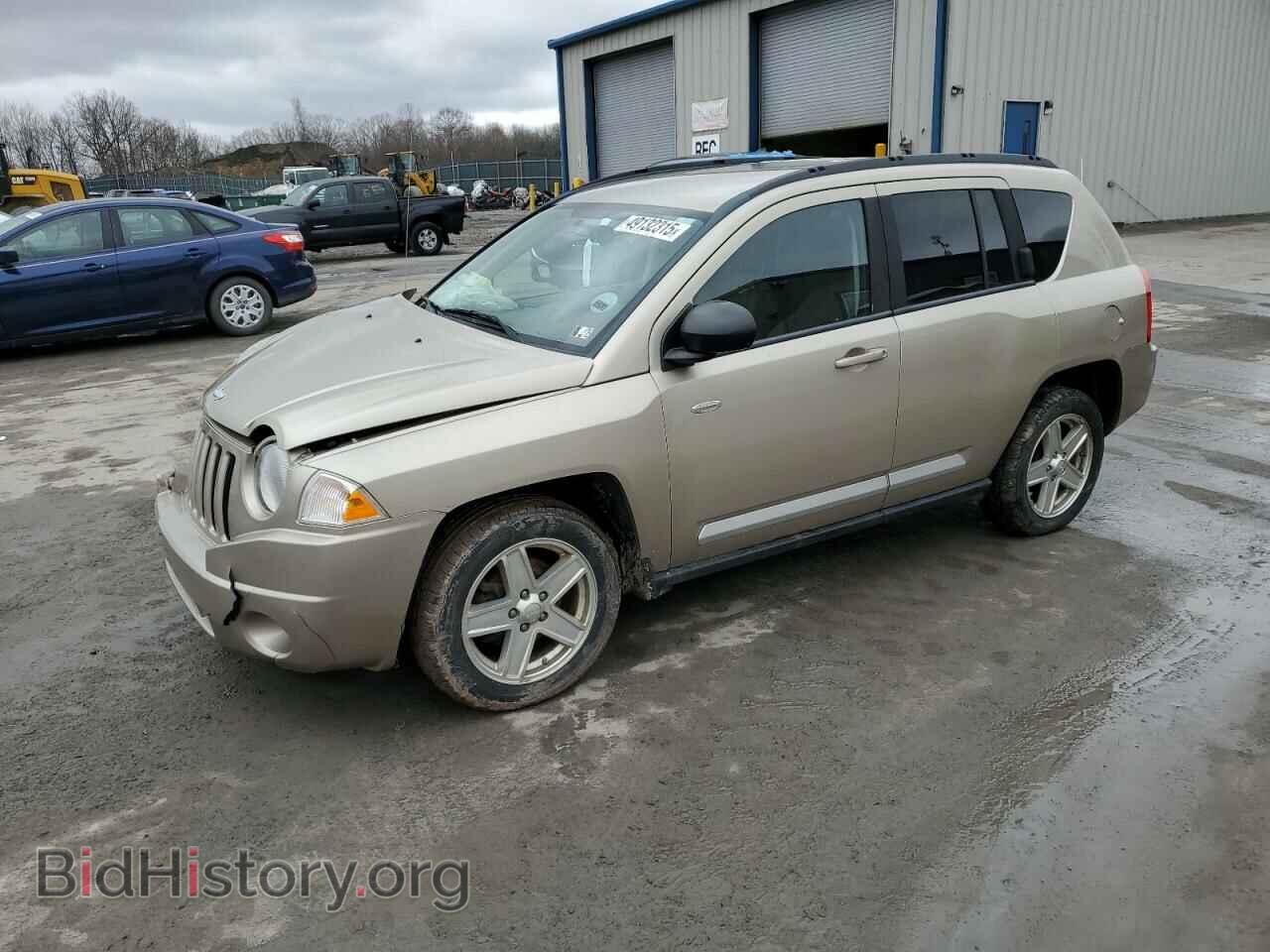 Photo 1J4NF1FB5AD623461 - JEEP COMPASS 2010