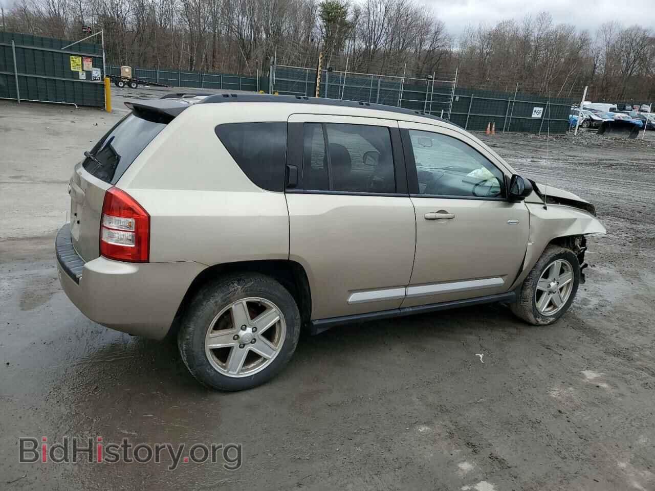 2010 JEEP COMPASS - VIN: 1J4NF1FB5AD623461 - Фото 3