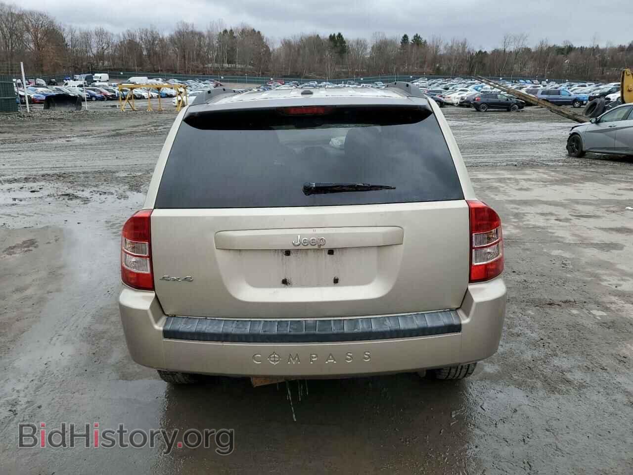 2010 JEEP COMPASS - VIN: 1J4NF1FB5AD623461 - Фото 6