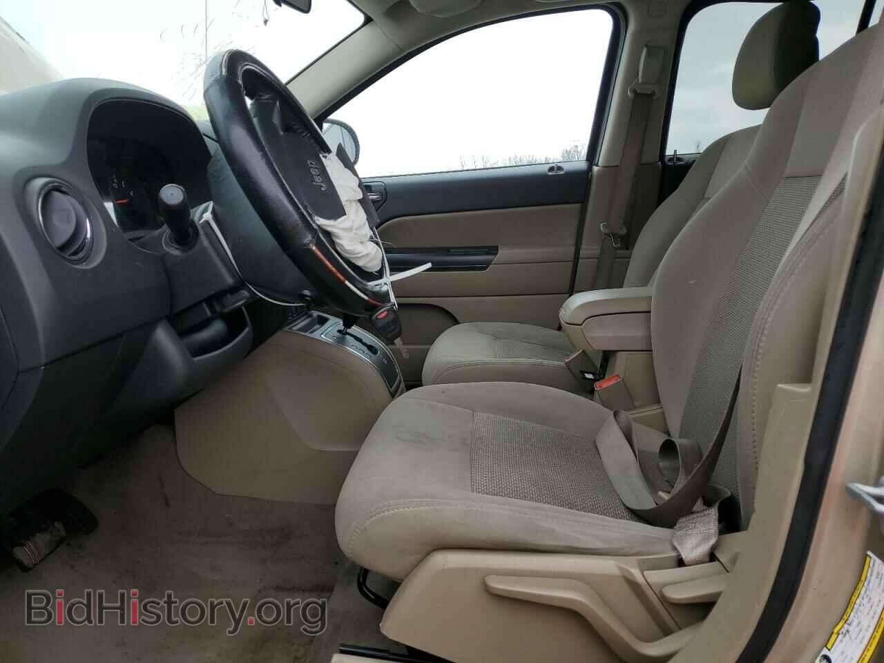 2010 JEEP COMPASS - VIN: 1J4NF1FB5AD623461 - Фото 7