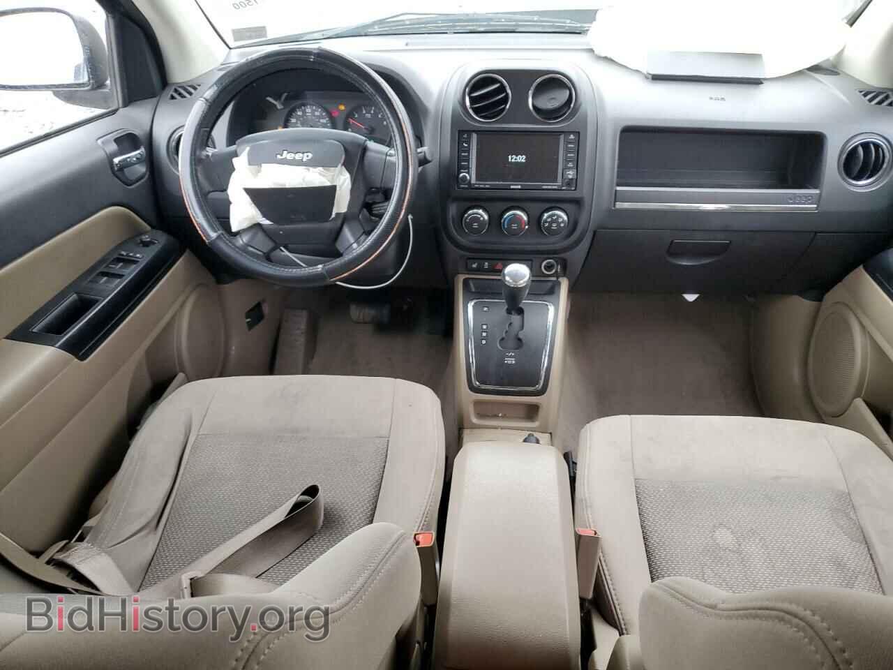 2010 JEEP COMPASS - VIN: 1J4NF1FB5AD623461 - Фото 8