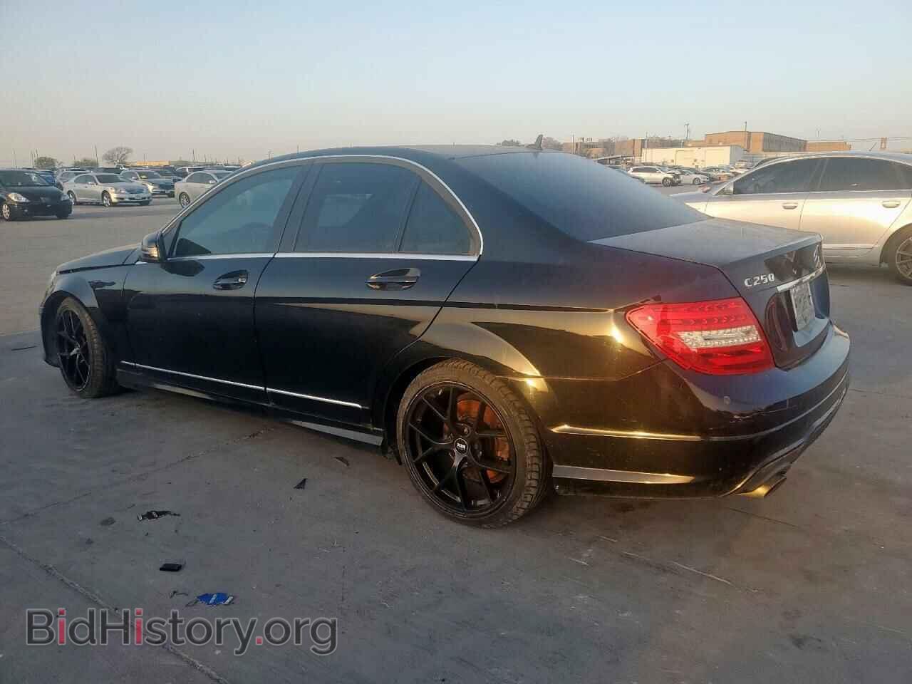 2013 MERCEDES-BENZ C-CLASS - VIN: WDDGF4HB6DR263580 - Фото 2