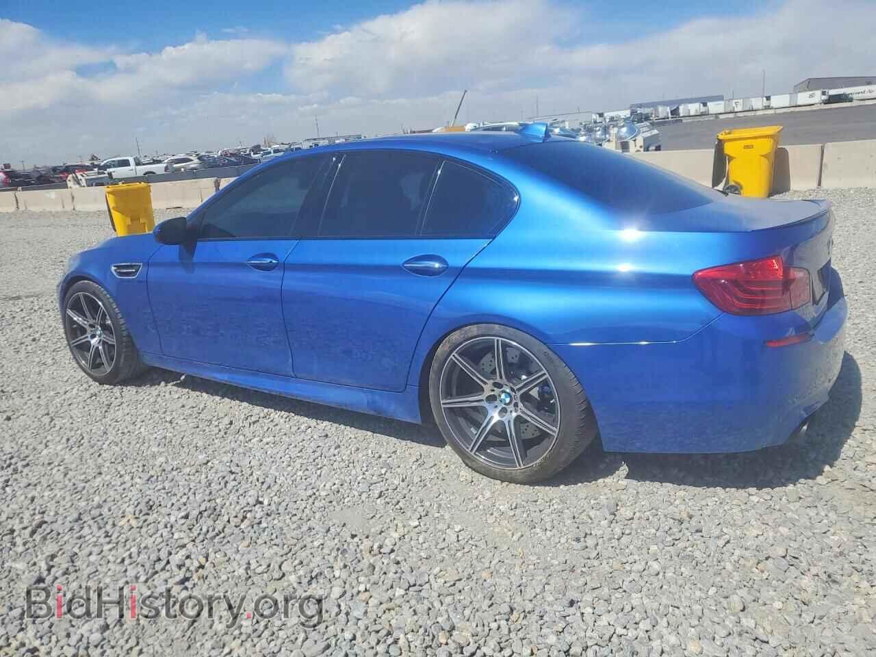 2014 BMW M5 - VIN: WBSFV9C58ED593283 - Фото 2