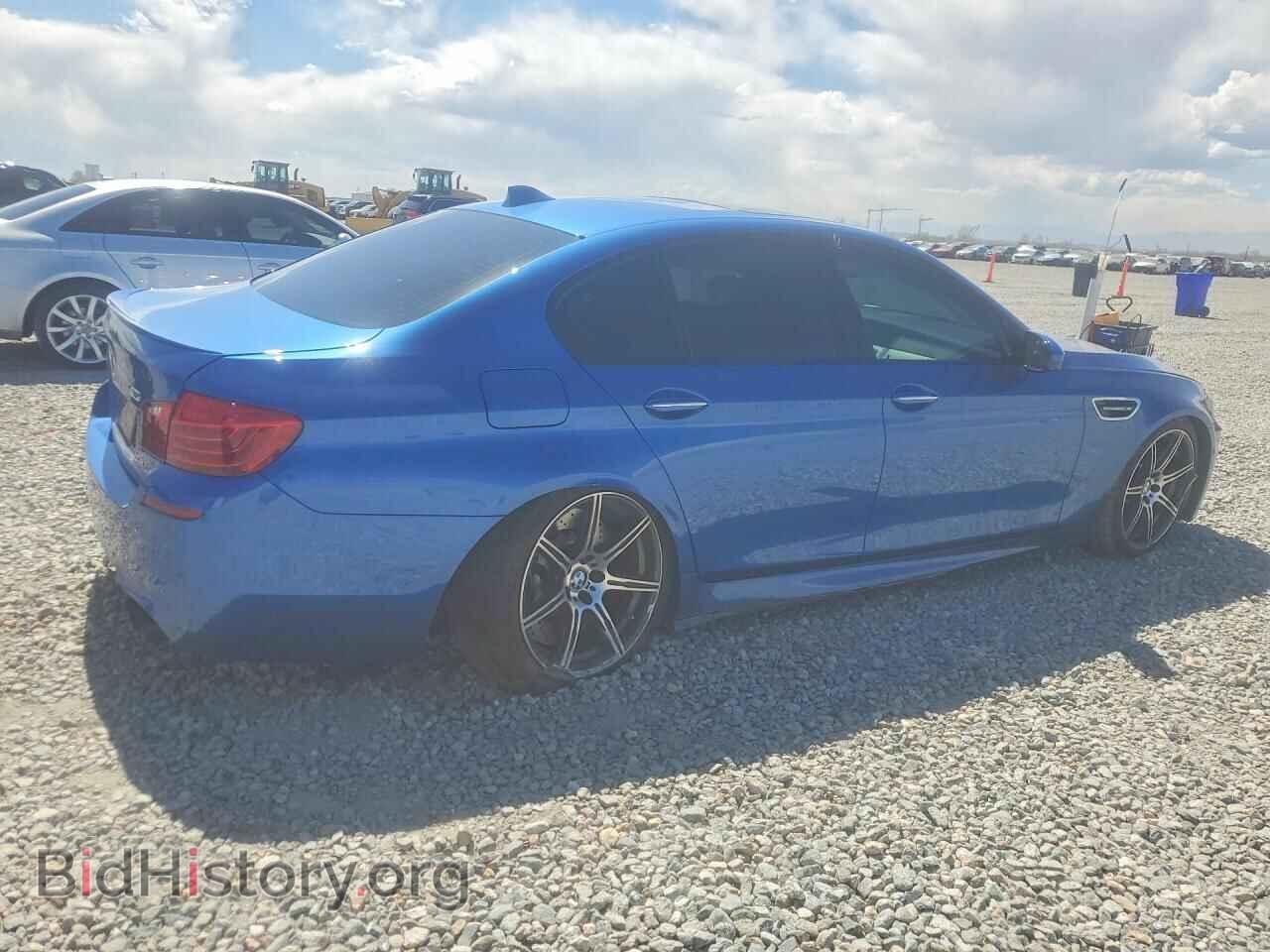2014 BMW M5 - VIN: WBSFV9C58ED593283 - Фото 3