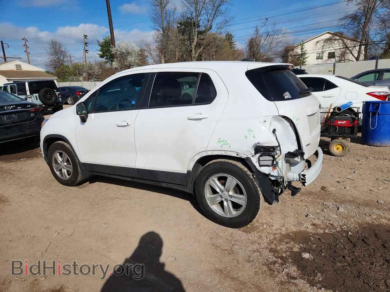 2019 CHEVROLET TRAX - VIN: 3GNCJKSB3KL336629 - Photo 2