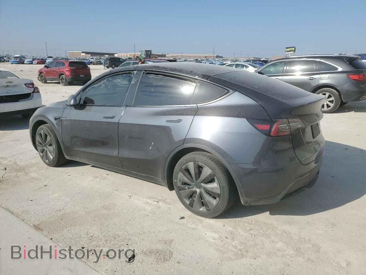 2024 TESLA MODEL Y - VIN: 7SAYGDEE6RA231574 - Фото 2
