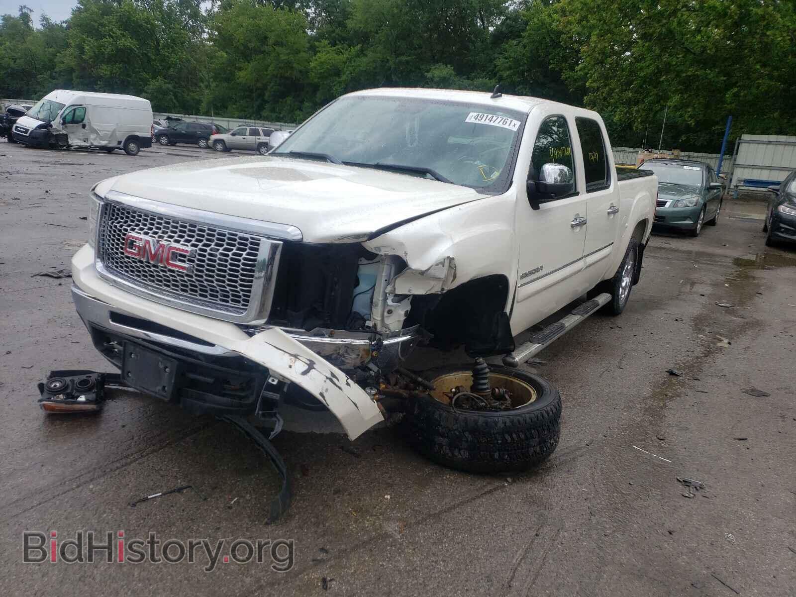 2011 GMC SIERRA - VIN: 3GTP2VE37BG256028 - Фото 2