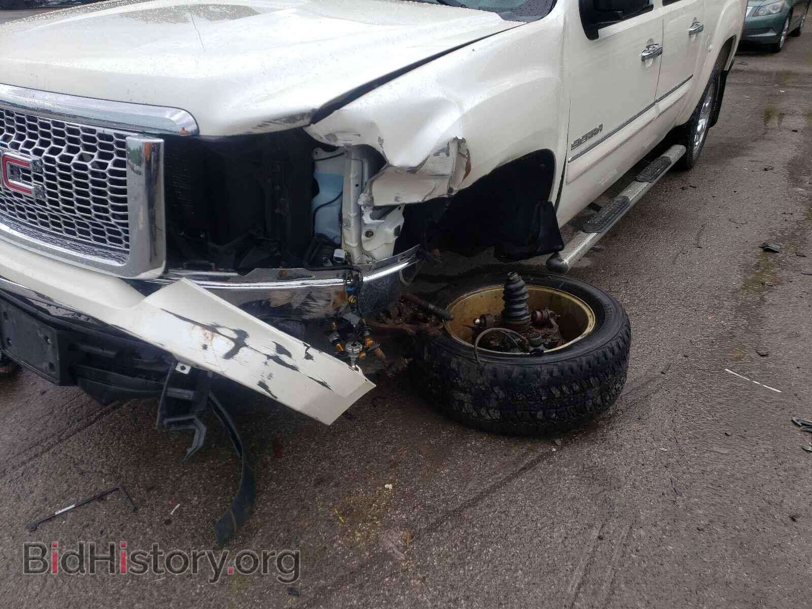 2011 GMC SIERRA - VIN: 3GTP2VE37BG256028 - Фото 9