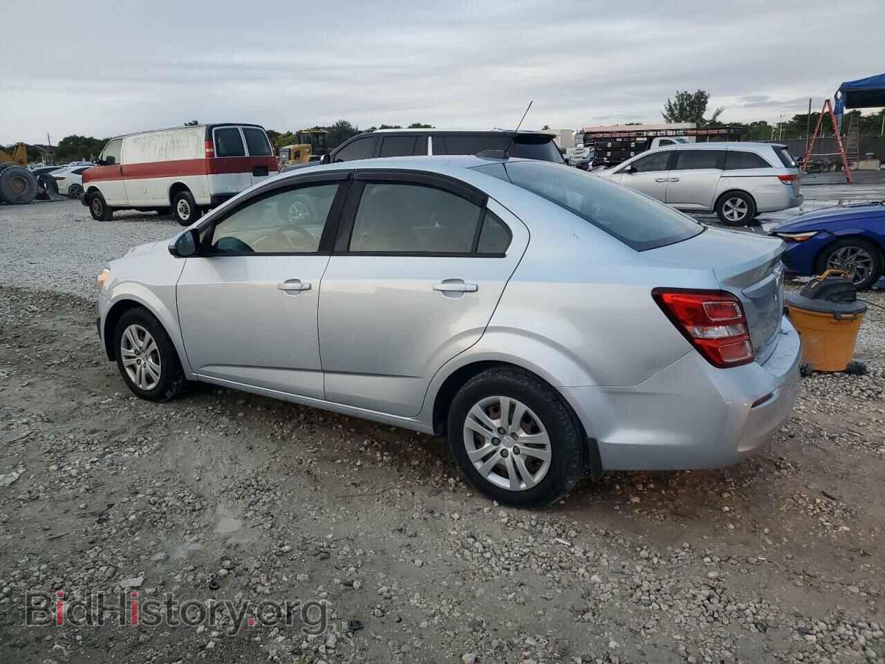 2017 CHEVROLET SONIC - VIN: 1G1JB5SGXH4148773 - Фото 2