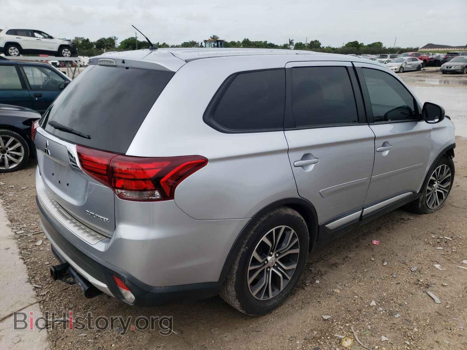2016 MITSUBISHI OUTLANDER - VIN: JA4AD2A37GZ018105 - Фото 4